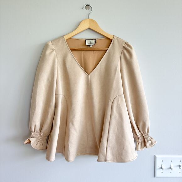 Tuckernuck Bone Suede Easton V-Neck Ruffles 3/4 Sleeve Blouse Cream S - Picture 3 of 10